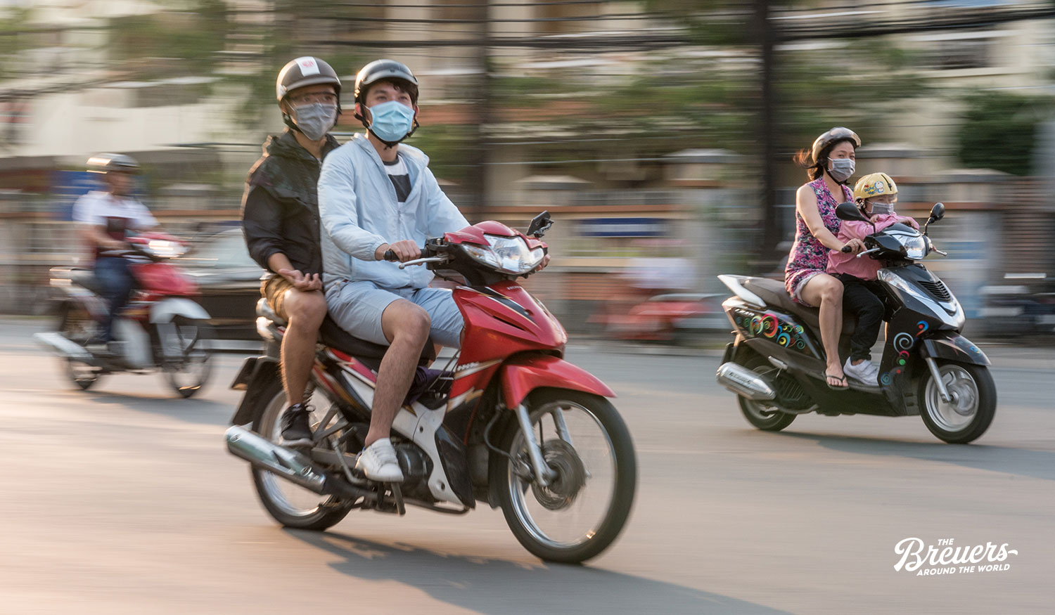 Rollerfahrer in Vietnam