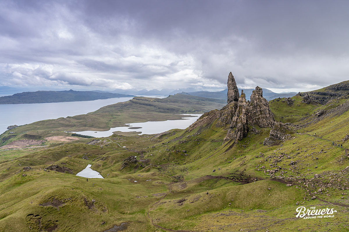 Old Man of Storr ist die berühmte Felsnadel auf der Isle of Skye in Schottland